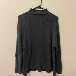 Elie Tahari S Grey Knit Wool Blend Cowl Neck Sweater Modern Classic Old Money